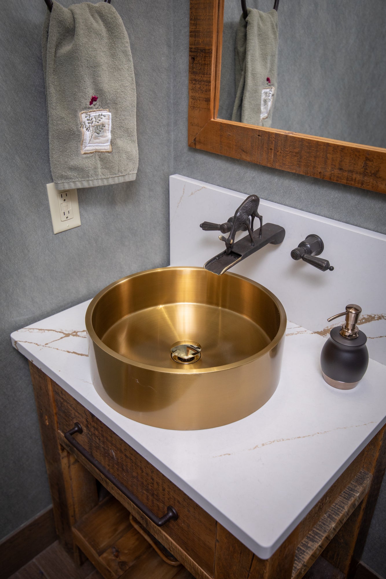 Eden Bath, 15 3/4" Round Thick Rim Stainless Steel Bathroom Vessel Sink with Drain in Gold