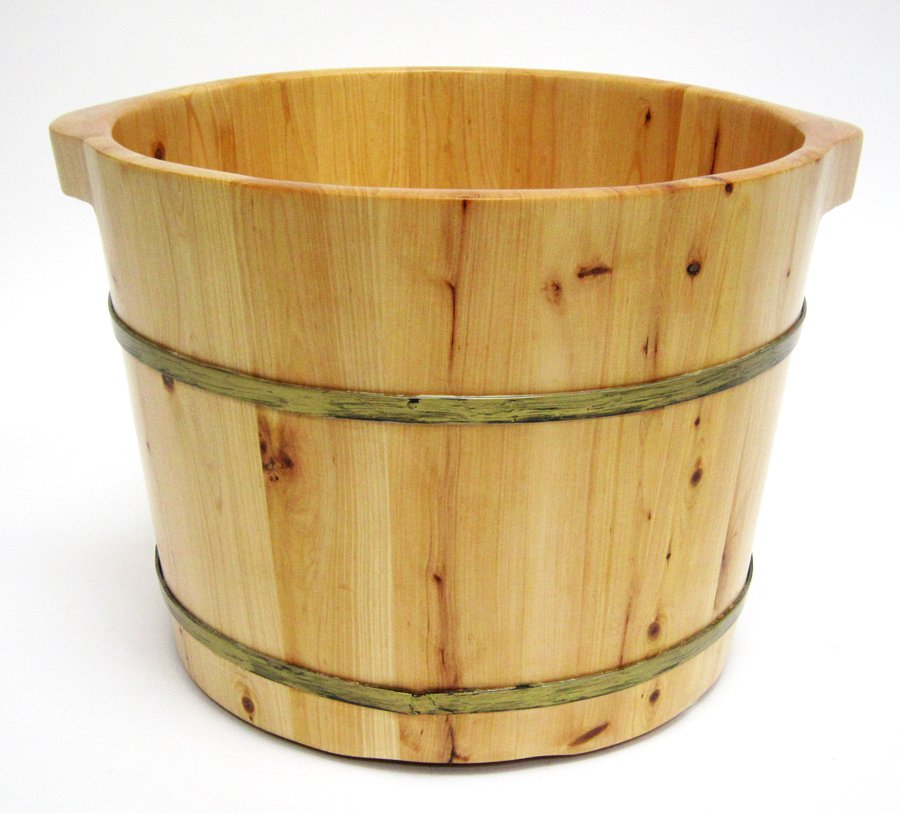 ALFI, 15" Solid Cedar Wood Foot Soaking Barrel Bucket With Matching Spoon